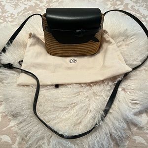 Cesta - Perfect small summer crossbody bag!